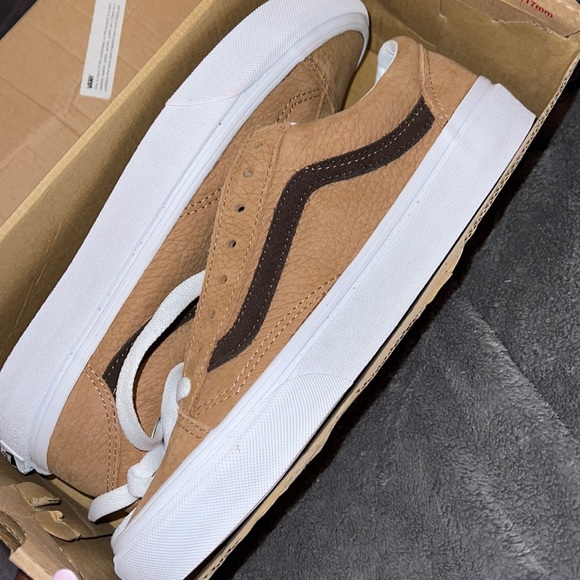 Vans Shoes Vans Old School Camel Grain Leather Sneakers Poshmark